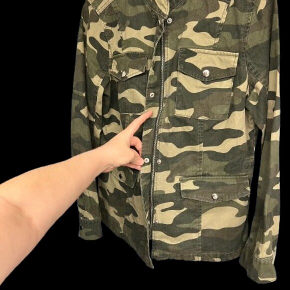 Love Tree Green Utility Camo Jacket Women's Size Medium - Picture 2 of 7